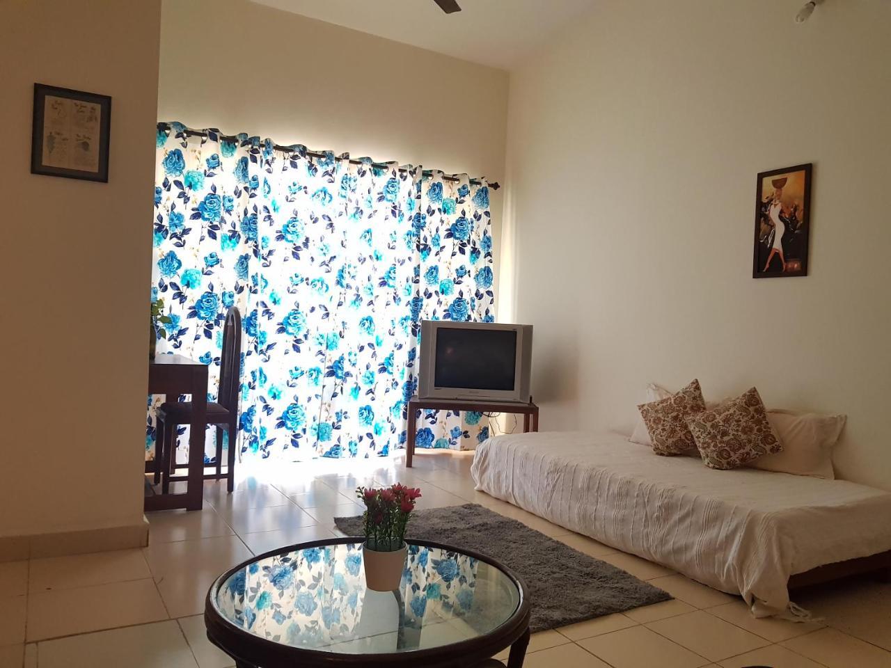 1 Bedroom Spacious Apartment In Калангуте Екстериор снимка