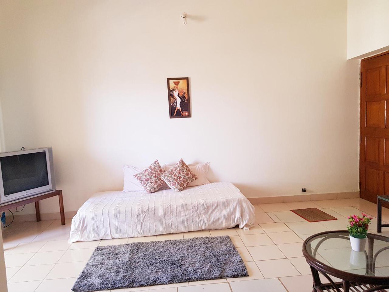 1 Bedroom Spacious Apartment In Калангуте Екстериор снимка