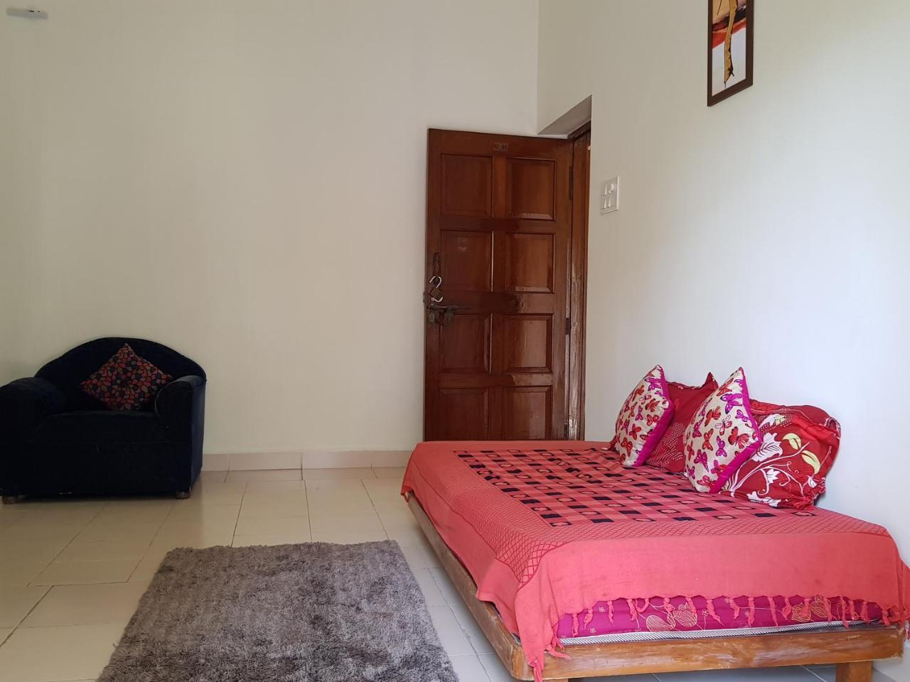 1 Bedroom Spacious Apartment In Калангуте Екстериор снимка